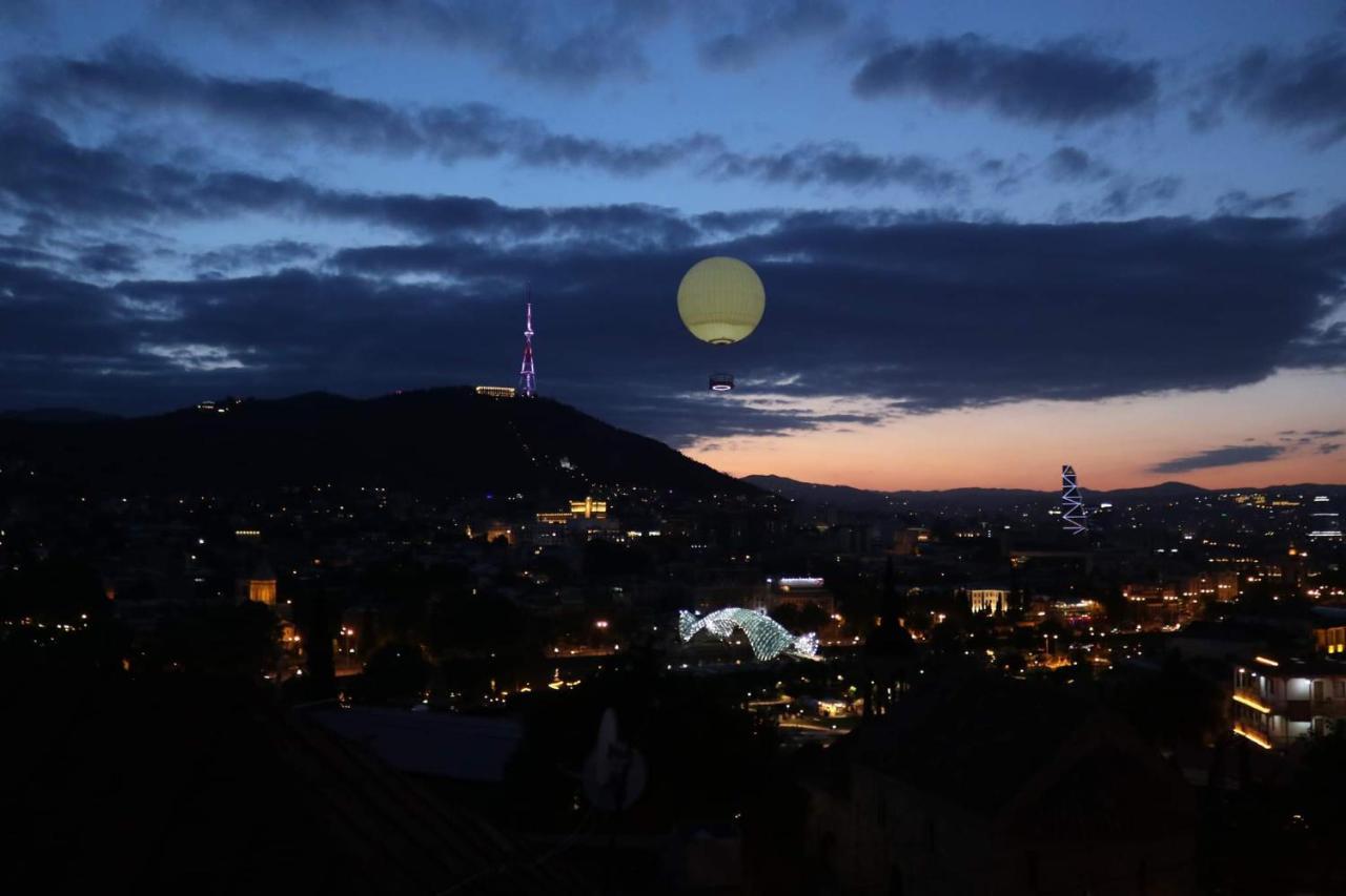 Hotel Four Brothers Tbilisi Bagian luar foto