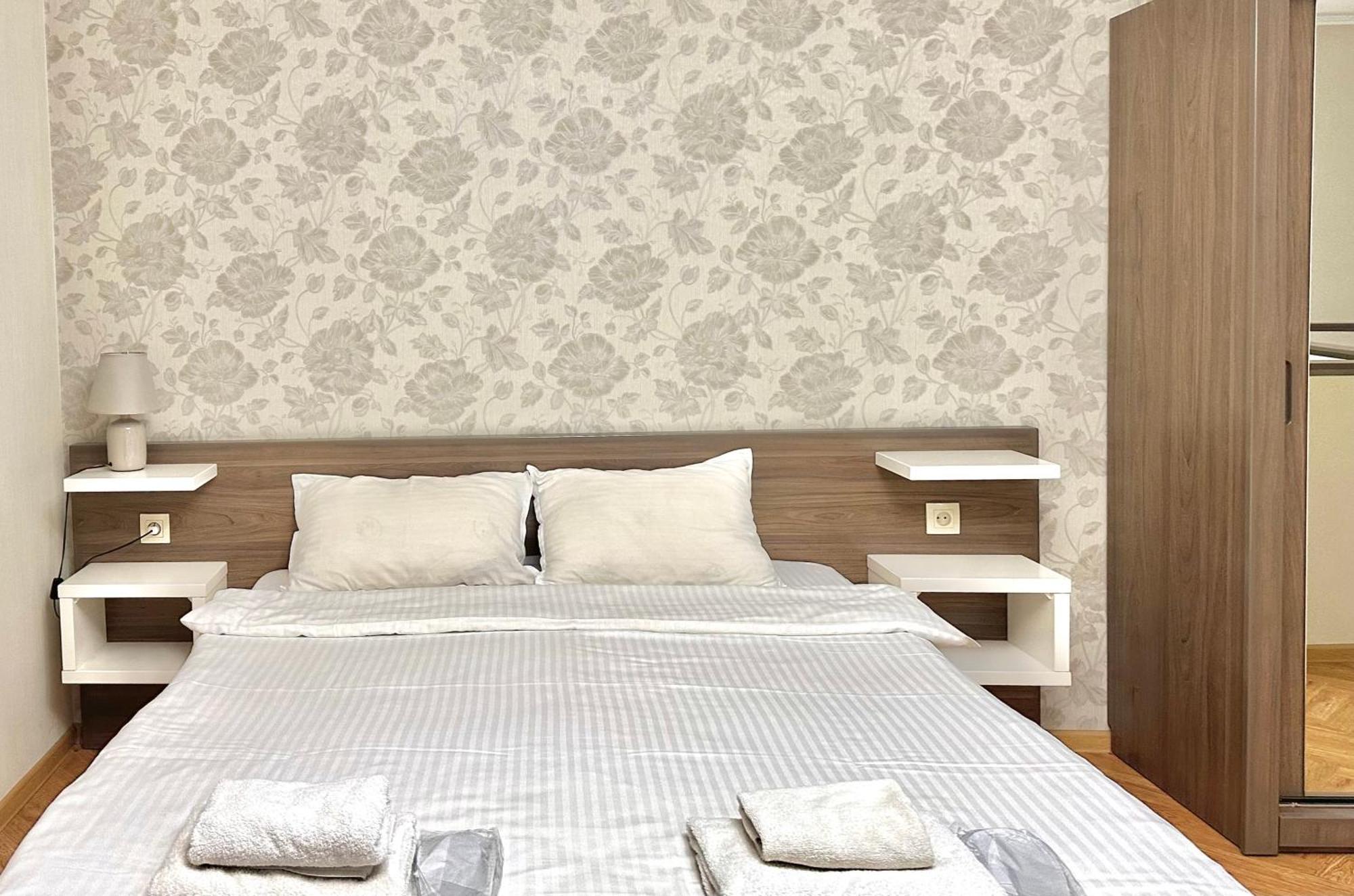 Hotel Four Brothers Tbilisi Bagian luar foto