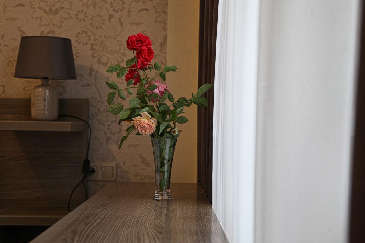 Hotel Four Brothers Tbilisi Bagian luar foto