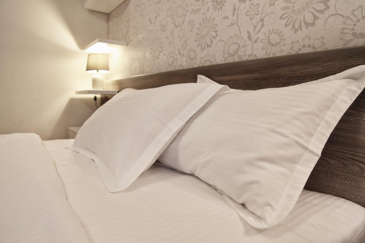 Hotel Four Brothers Tbilisi Bagian luar foto