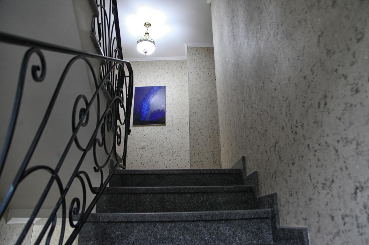 Hotel Four Brothers Tbilisi Bagian luar foto