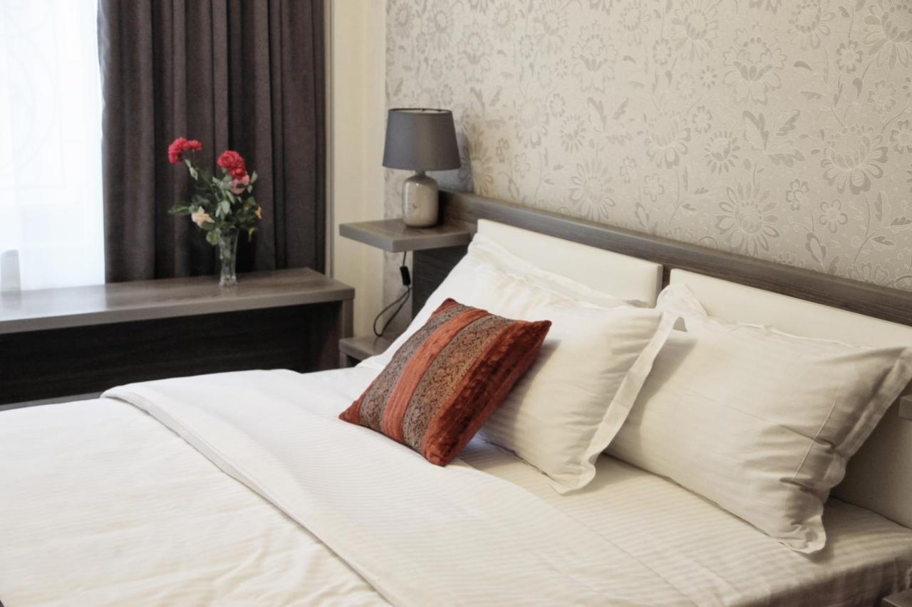 Hotel Four Brothers Tbilisi Ruang foto